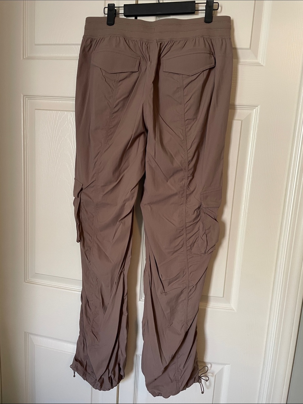 Womens’ Lululemon Dance Studio Cargo Pants - Picture 7 of 9